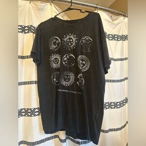 Hollister Graphic Tee